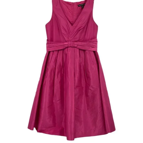 Banana Republic Pink Silk Mini Dress | Fit & Flare V-Neck Banana Republic Pink Silk Mini Dress | Fit & Flare V-Neck